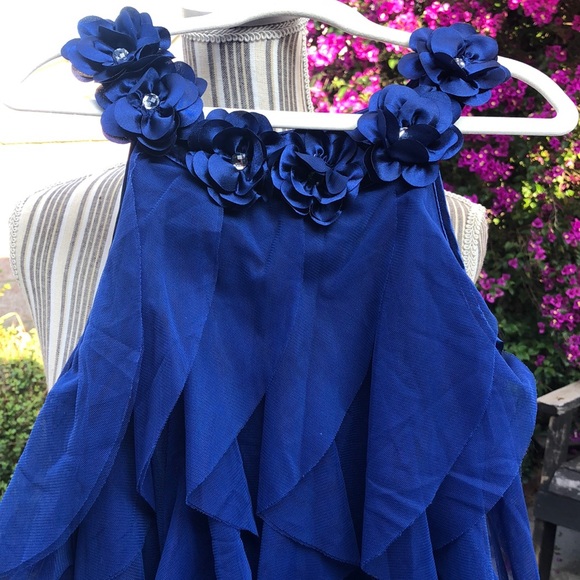 Beautiful Girl’s Dress! - Picture 3 of 8